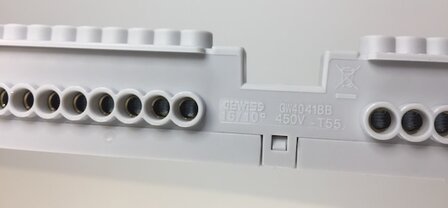 Aardblok met Ge&iuml;soleerde Nulleider en Aardklemmen - GW40418B
