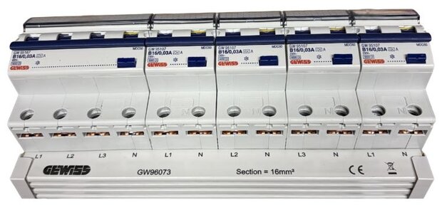 Kamrail 3 Fase 1x 4P + 4x 2P (12 modules) - GW96073